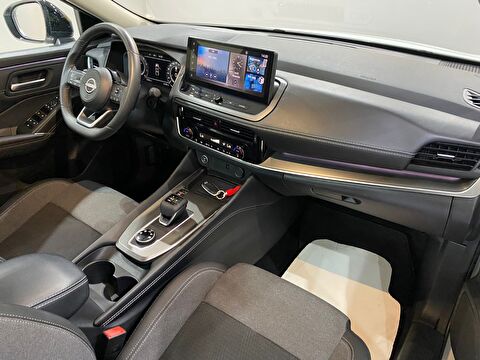 2024 MHEV Otomatik Nissan Qashqai Beyaz Gürel Tasarım Aksesuar Otomotiv San. Tic. Ltd. Şti.