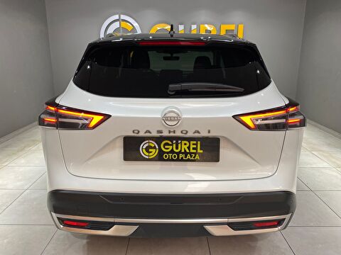 2024 MHEV Otomatik Nissan Qashqai Beyaz Gürel Tasarım Aksesuar Otomotiv San. Tic. Ltd. Şti.