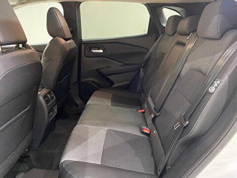 2024 MHEV Otomatik Nissan Qashqai Beyaz Gürel Tasarım Aksesuar Otomotiv San. Tic. Ltd. Şti.