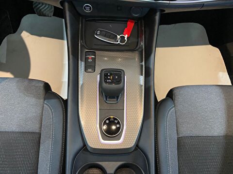 2024 MHEV Otomatik Nissan Qashqai Beyaz Gürel Tasarım Aksesuar Otomotiv San. Tic. Ltd. Şti.