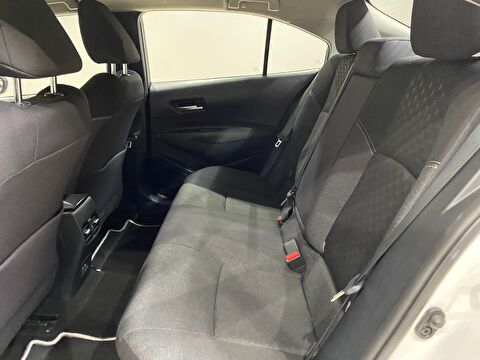 2024 Hybrid Otomatik Toyota Corolla Beyaz Gürel Tasarım Aksesuar Otomotiv San. Tic. Ltd. Şti.