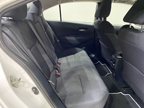 2024 Hybrid Otomatik Toyota Corolla Beyaz Gürel Tasarım Aksesuar Otomotiv San. Tic. Ltd. Şti.