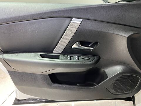 2023 Benzin Otomatik Citroen C4 Beyaz Gürel Tasarım Aksesuar Otomotiv San. Tic. Ltd. Şti.