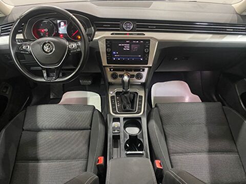 2018 Dizel Otomatik Volkswagen Passat Mavi Gürel Tasarım Aksesuar Otomotiv San. Tic. Ltd. Şti.