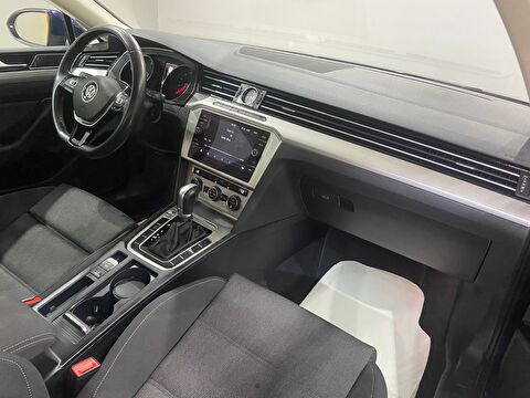2018 Dizel Otomatik Volkswagen Passat Mavi Gürel Tasarım Aksesuar Otomotiv San. Tic. Ltd. Şti.