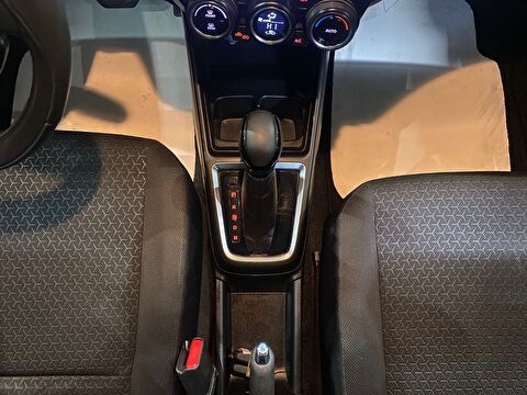 2022 MHEV Otomatik Suzuki Swift Sarı Gürel Tasarım Aksesuar Otomotiv San. Tic. Ltd. Şti.