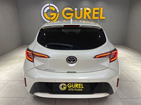 2021 Benzin Otomatik Toyota Corolla Beyaz Gürel Tasarım Aksesuar Otomotiv San. Tic. Ltd. Şti.