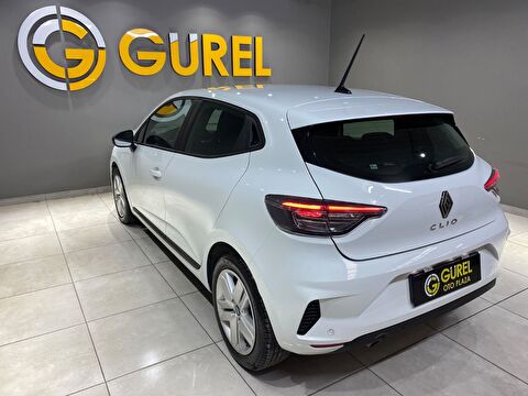 2026 Benzin Otomatik Renault Clio Beyaz Gürel Tasarım Aksesuar Otomotiv San. Tic. Ltd. Şti.