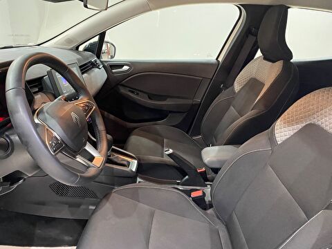 2026 Benzin Otomatik Renault Clio Beyaz Gürel Tasarım Aksesuar Otomotiv San. Tic. Ltd. Şti.
