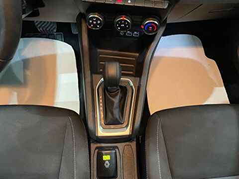 2026 Benzin Otomatik Renault Clio Beyaz Gürel Tasarım Aksesuar Otomotiv San. Tic. Ltd. Şti.