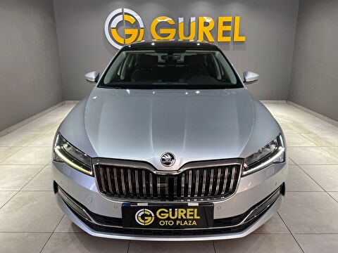 2022 Benzin Otomatik Skoda Superb Gri Gürel Tasarım Aksesuar Otomotiv San. Tic. Ltd. Şti.