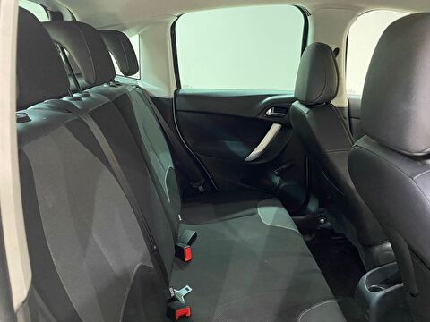 2011 Dizel Manuel Citroen C3 Beyaz Gürel Tasarım Aksesuar Otomotiv San. Tic. Ltd. Şti.