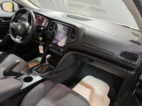 2022 Benzin Otomatik Renault Megane Beyaz Gürel Tasarım Aksesuar Otomotiv San. Tic. Ltd. Şti.