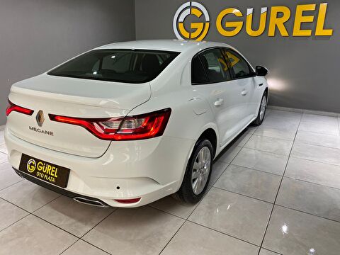 2022 Benzin Otomatik Renault Megane Beyaz Gürel Tasarım Aksesuar Otomotiv San. Tic. Ltd. Şti.