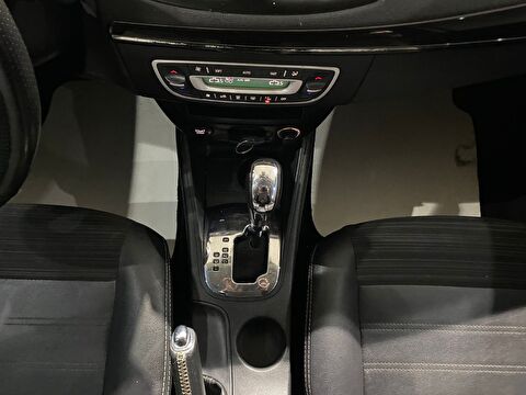 2016 Dizel Otomatik Renault Fluence Beyaz Gürel Tasarım Aksesuar Otomotiv San. Tic. Ltd. Şti.