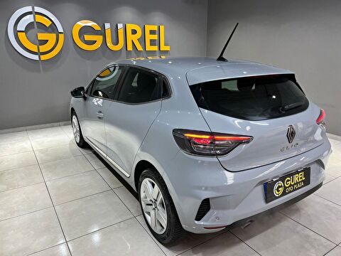 2023 Benzin Otomatik Renault Clio Gri Gürel Tasarım Aksesuar Otomotiv San. Tic. Ltd. Şti.