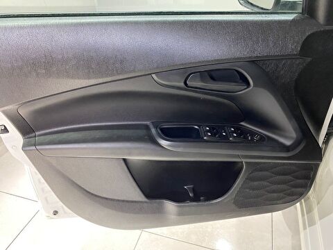 2022 Dizel Manuel Fiat Egea Beyaz Gürel Tasarım Aksesuar Otomotiv San. Tic. Ltd. Şti.