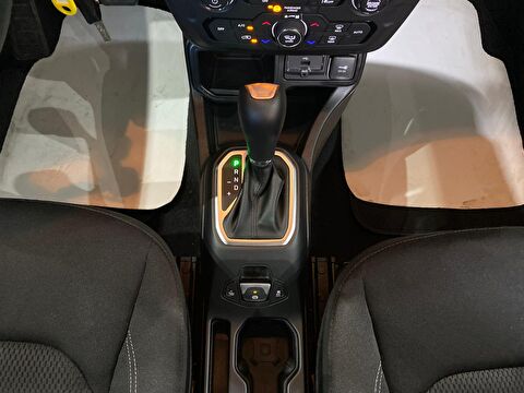2023 MHEV Otomatik Jeep Renegade Beyaz Gürel Tasarım Aksesuar Otomotiv San. Tic. Ltd. Şti.