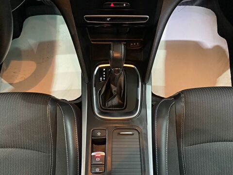 2024 Benzin Otomatik Renault Megane Gri Gürel Tasarım Aksesuar Otomotiv San. Tic. Ltd. Şti.