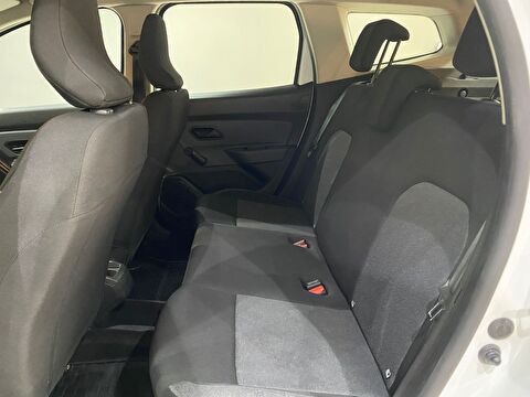 2022 Benzin Otomatik Dacia Duster Beyaz Gürel Tasarım Aksesuar Otomotiv San. Tic. Ltd. Şti.