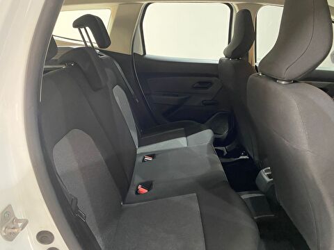 2022 Benzin Otomatik Dacia Duster Beyaz Gürel Tasarım Aksesuar Otomotiv San. Tic. Ltd. Şti.