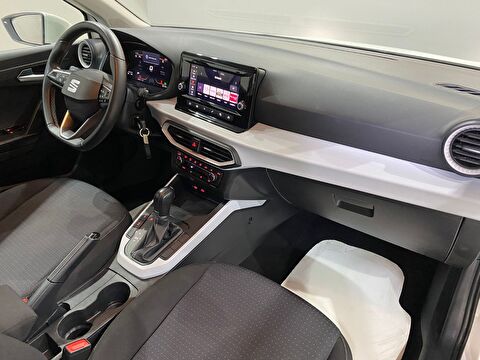 2024 Benzin Otomatik Seat Arona Beyaz Gürel Tasarım Aksesuar Otomotiv San. Tic. Ltd. Şti.