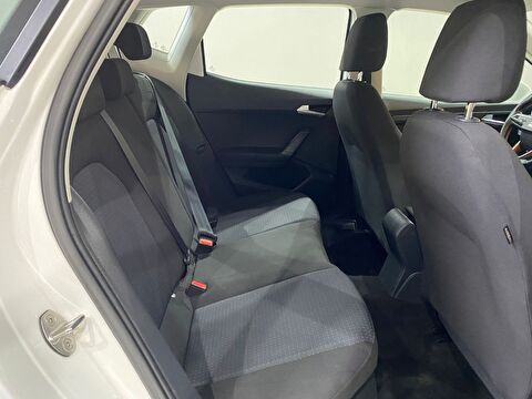 2024 Benzin Otomatik Seat Arona Beyaz Gürel Tasarım Aksesuar Otomotiv San. Tic. Ltd. Şti.
