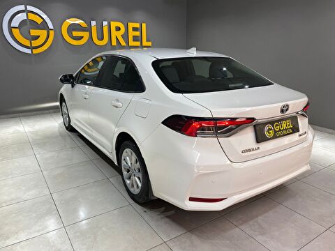 2022 Hybrid Otomatik Toyota Corolla Beyaz Gürel Tasarım Aksesuar Otomotiv San. Tic. Ltd. Şti.