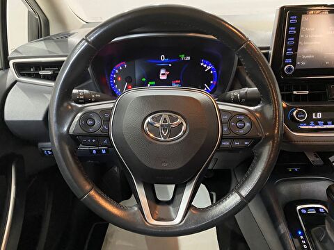 2022 Hybrid Otomatik Toyota Corolla Beyaz Gürel Tasarım Aksesuar Otomotiv San. Tic. Ltd. Şti.