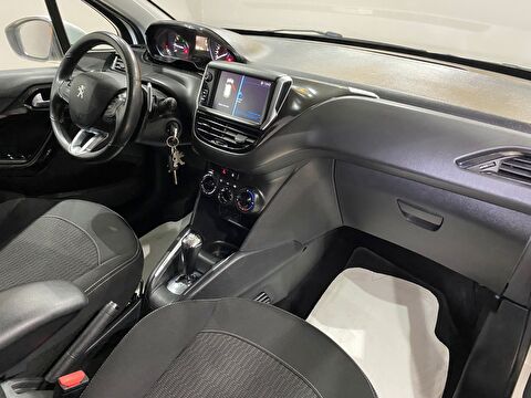 2017 Benzin Otomatik Peugeot 208 Beyaz Gürel Tasarım Aksesuar Otomotiv San. Tic. Ltd. Şti.