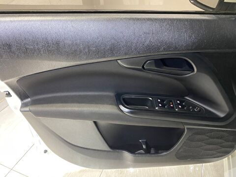 2018 Benzin Manuel Fiat Egea Beyaz Gürel Tasarım Aksesuar Otomotiv San. Tic. Ltd. Şti.