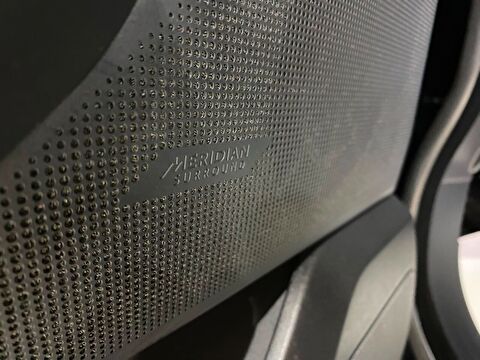 2024 Dizel Otomatik Land Rover Range Rover Velar Siyah Gürel Tasarım Aksesuar Otomotiv San. Tic. Ltd. Şti.