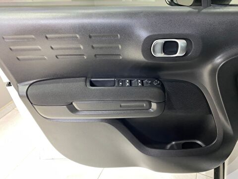 2023 Benzin Otomatik Citroen C3 AirCross Beyaz Gürel Tasarım Aksesuar Otomotiv San. Tic. Ltd. Şti.