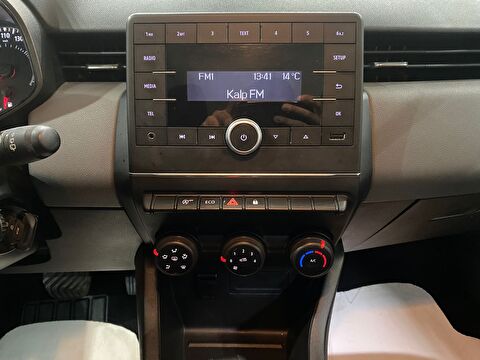 2022 Benzin Otomatik Renault Clio Beyaz Gürel Tasarım Aksesuar Otomotiv San. Tic. Ltd. Şti.