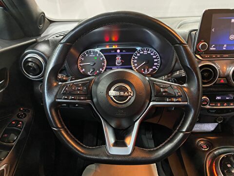 2024 Benzin Otomatik Nissan Juke Kırmızı Gürel Tasarım Aksesuar Otomotiv San. Tic. Ltd. Şti.