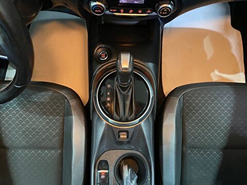 2024 Benzin Otomatik Nissan Juke Kırmızı Gürel Tasarım Aksesuar Otomotiv San. Tic. Ltd. Şti.