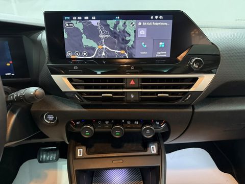 2024 Benzin Otomatik Citroen C4 X  Beyaz Gürel Tasarım Aksesuar Otomotiv San. Tic. Ltd. Şti.