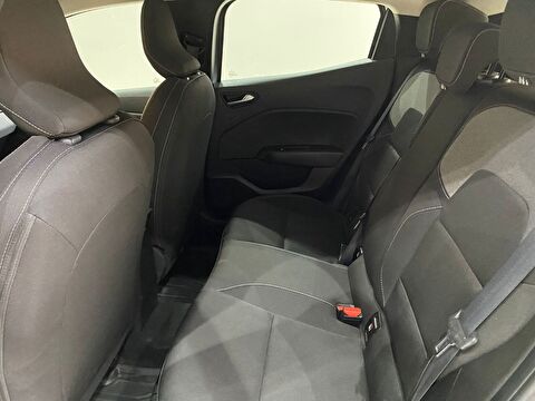 2025 Benzin Otomatik Renault Clio Gri Gürel Tasarım Aksesuar Otomotiv San. Tic. Ltd. Şti.