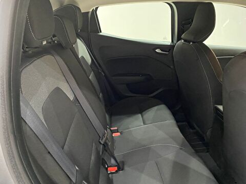 2025 Benzin Otomatik Renault Clio Gri Gürel Tasarım Aksesuar Otomotiv San. Tic. Ltd. Şti.