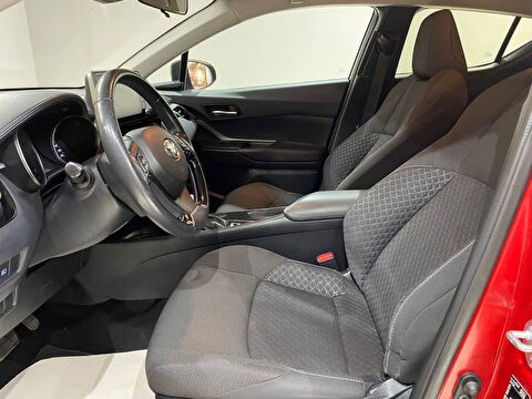 2020 Hybrid Otomatik Toyota C-HR Kırmızı Gürel Tasarım Aksesuar Otomotiv San. Tic. Ltd. Şti.
