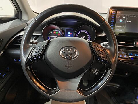 2020 Hybrid Otomatik Toyota C-HR Kırmızı Gürel Tasarım Aksesuar Otomotiv San. Tic. Ltd. Şti.