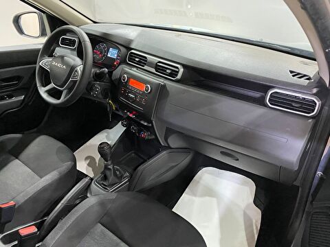 2022 Benzin Manuel Dacia Duster Gri Gürel Tasarım Aksesuar Otomotiv San. Tic. Ltd. Şti.
