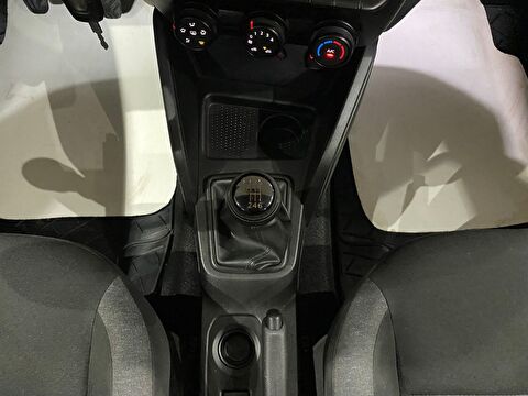 2022 Benzin Manuel Dacia Duster Gri Gürel Tasarım Aksesuar Otomotiv San. Tic. Ltd. Şti.