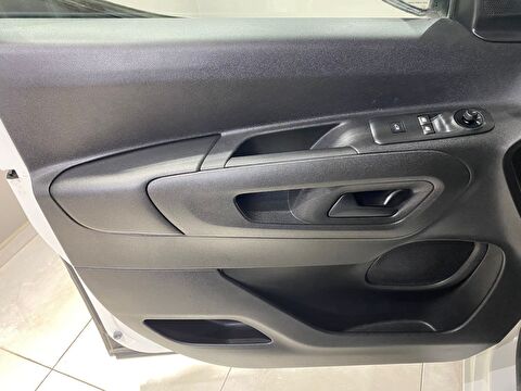 2020 Dizel Manuel Citroen Berlingo Beyaz Gürel Tasarım Aksesuar Otomotiv San. Tic. Ltd. Şti.