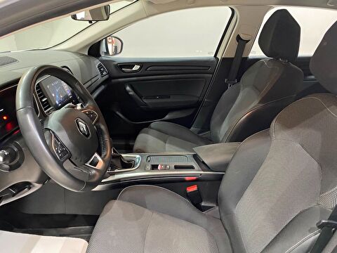 2024 Benzin Otomatik Renault Megane Beyaz Gürel Tasarım Aksesuar Otomotiv San. Tic. Ltd. Şti.