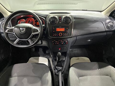 2018 Benzin Manuel Dacia Sandero Beyaz Gürel Tasarım Aksesuar Otomotiv San. Tic. Ltd. Şti.