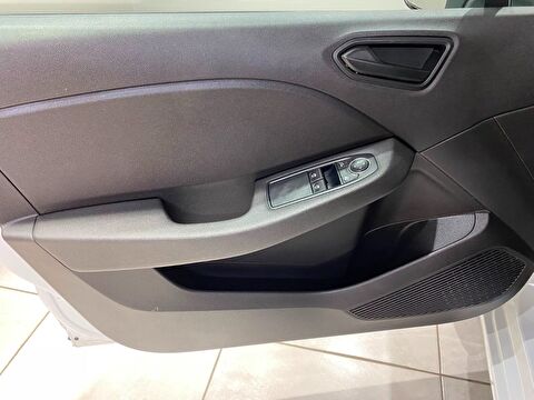 2021 Benzin Otomatik Renault Clio Beyaz Gürel Tasarım Aksesuar Otomotiv San. Tic. Ltd. Şti.