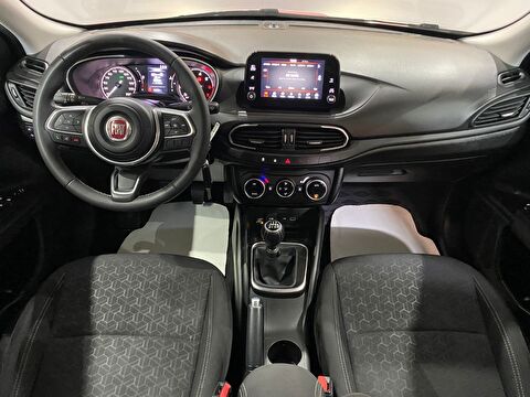 2021 Benzin + LPG Manuel Fiat Egea Kırmızı Gürel Tasarım Aksesuar Otomotiv San. Tic. Ltd. Şti.