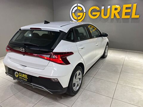 2024 Benzin Otomatik Hyundai i20 Beyaz Gürel Tasarım Aksesuar Otomotiv San. Tic. Ltd. Şti.