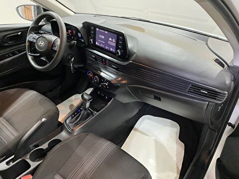 2024 Benzin Otomatik Hyundai i20 Beyaz Gürel Tasarım Aksesuar Otomotiv San. Tic. Ltd. Şti.
